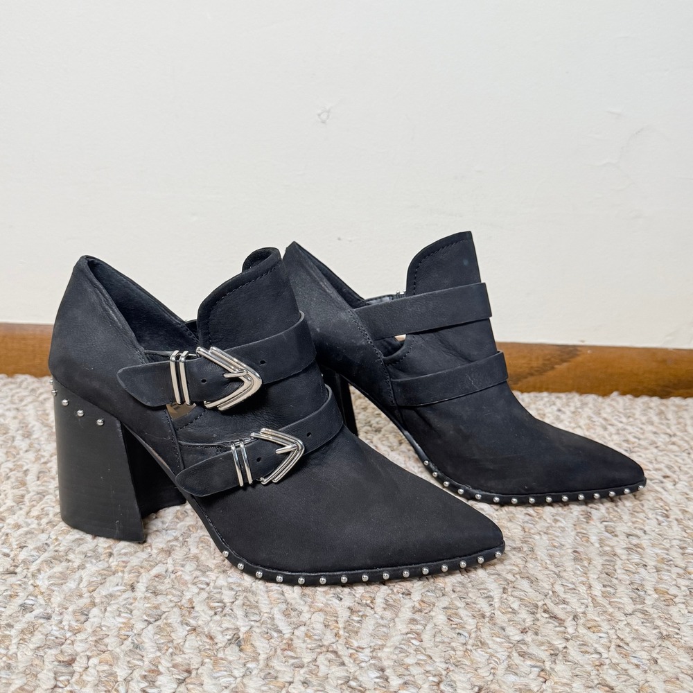 Gianni Bini Black Leather Studded Western Ankle Boots Block Heel Pointed Toe 9M
